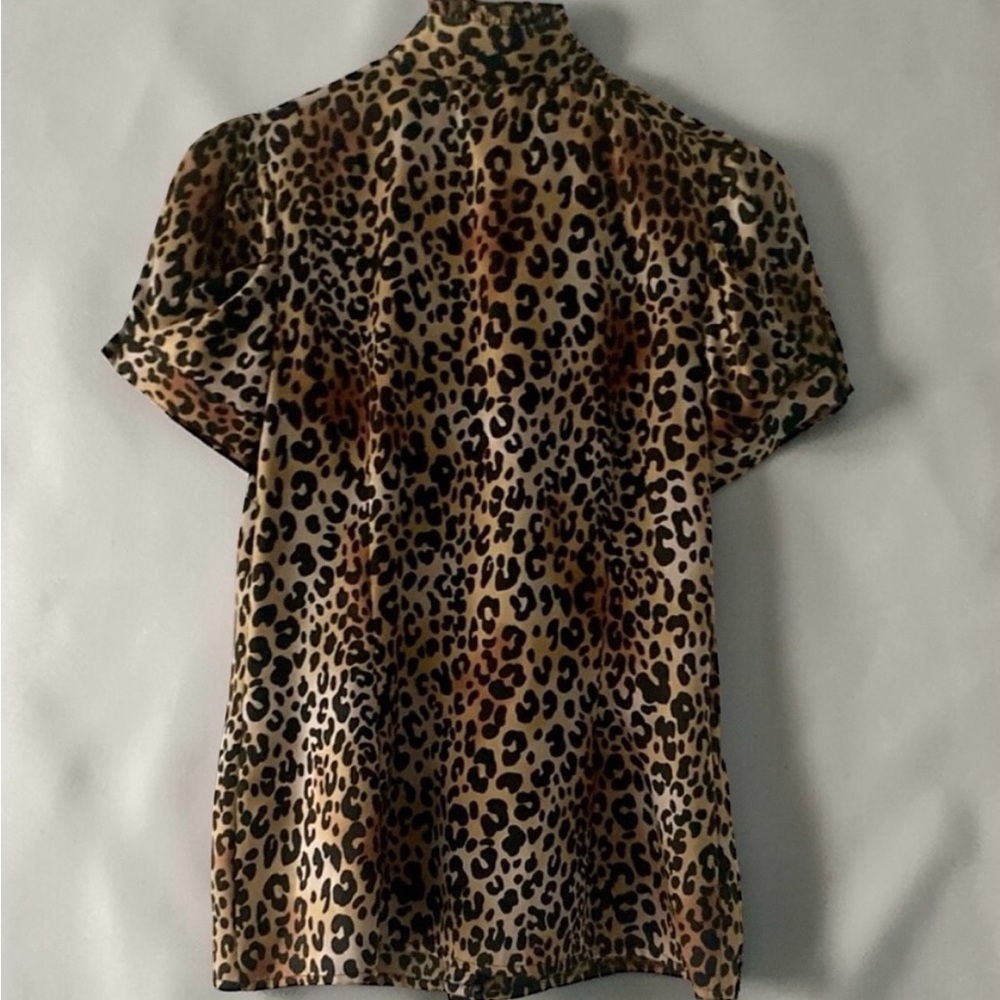 WORTHINGTON Leopard Print Ruffle Blouse Size Small Short Sleeve Button Front - Picture 9 of 9
